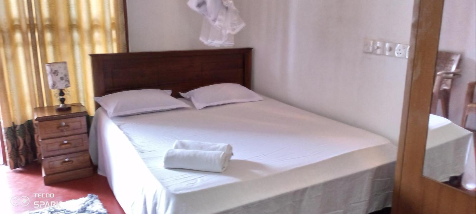 Desitha Family House Otel Mirissa Dış mekan fotoğraf